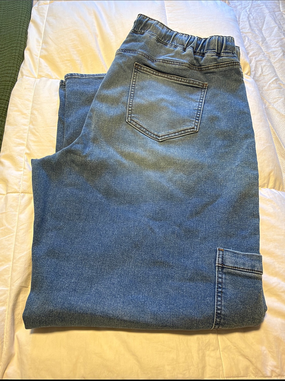 Women’s Blue Elastic-Waist Denim Jeans